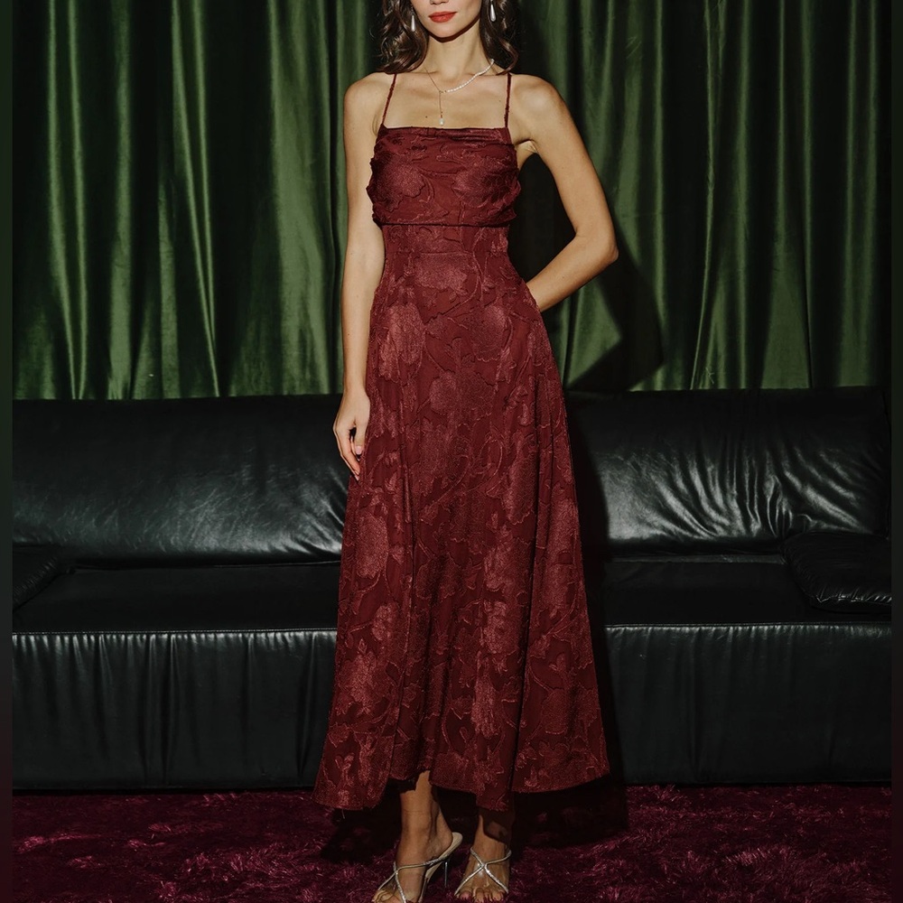 Rihoas Brick Red X Cross Floral Maxi Dress